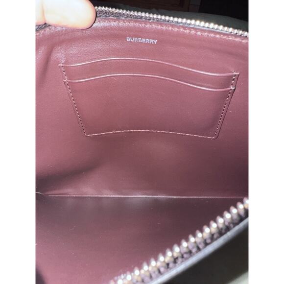 NWT BURBERRY MD POUCH COW PRINT Pouch Leather Cowhide Animal Height 16 Width 23 - Picture 4 of 8